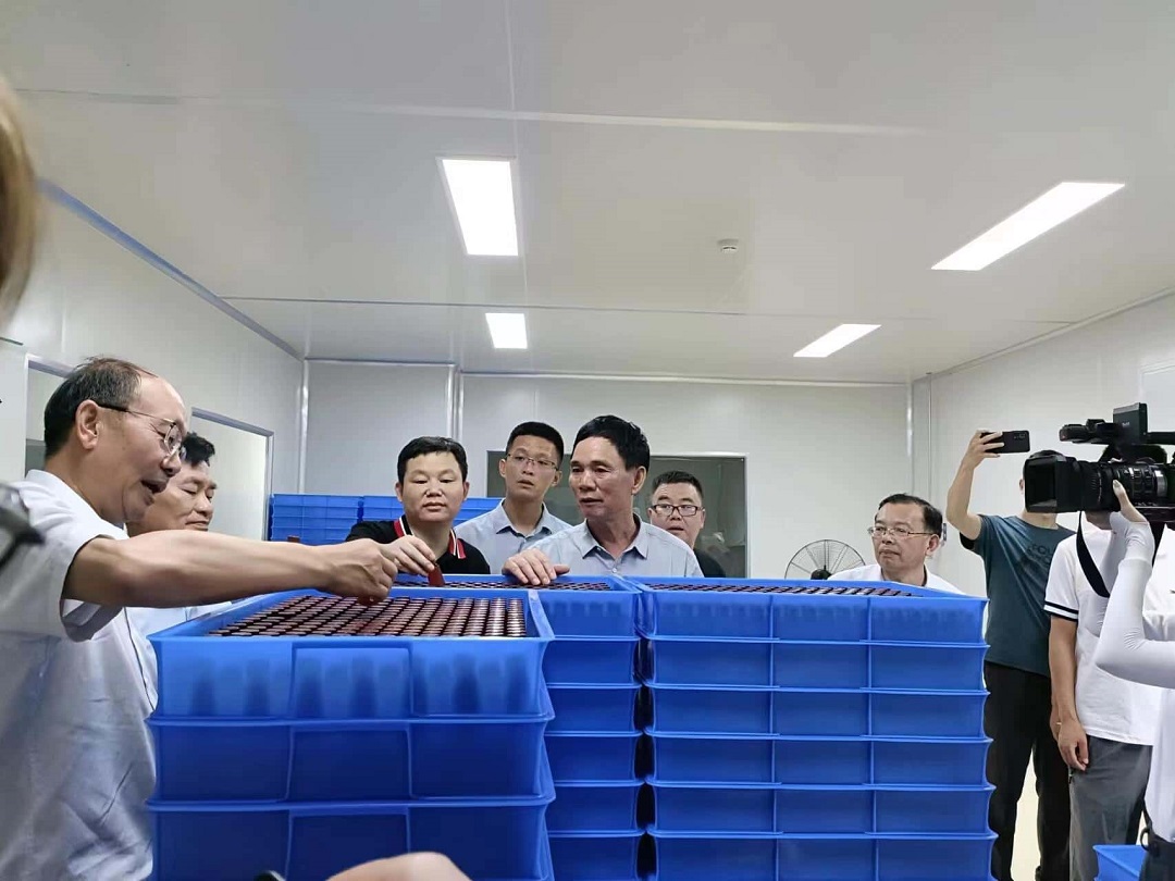 宣城市人大代表旌德代表小組蒞臨海昭生物進行企業(yè)發(fā)展情況調(diào)研